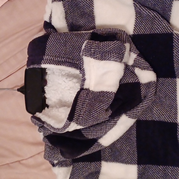 Weekend Edition sweater - Picture 4 of 11